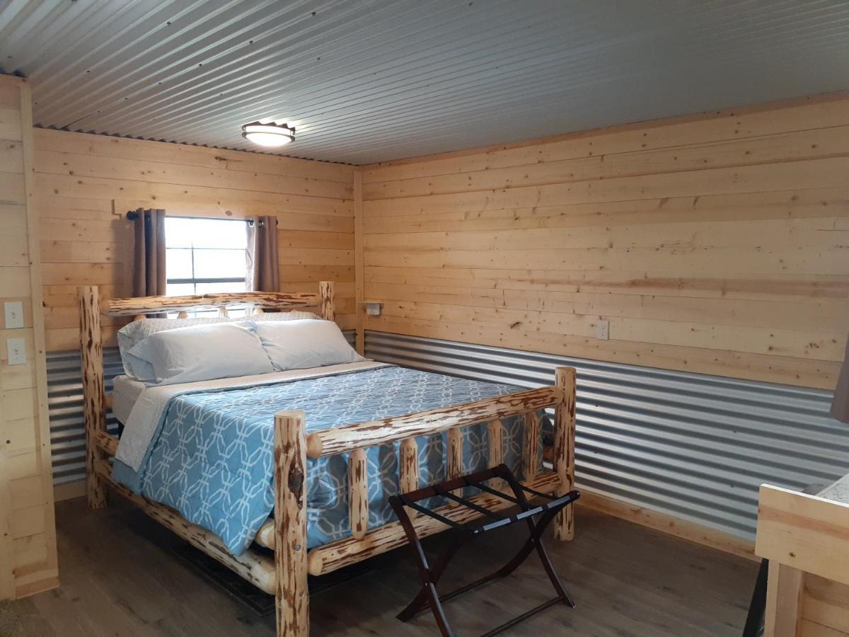 Glacier Acres Guest Ranch Columbia Falls Dış mekan fotoğraf